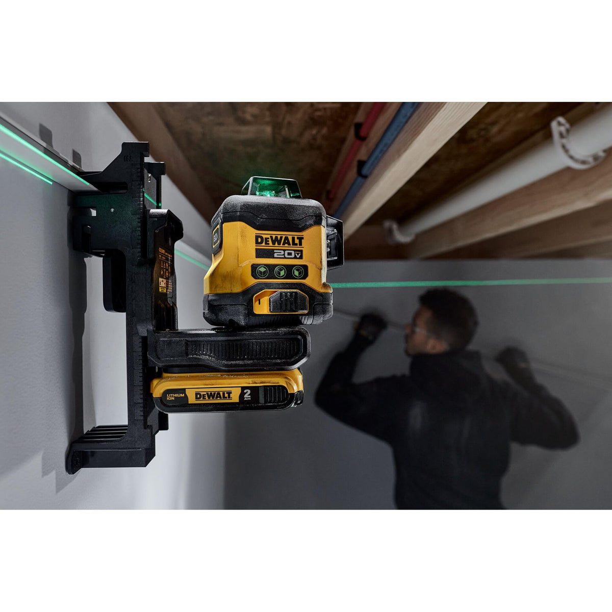20V MAX Cross Line Laser Level P29371