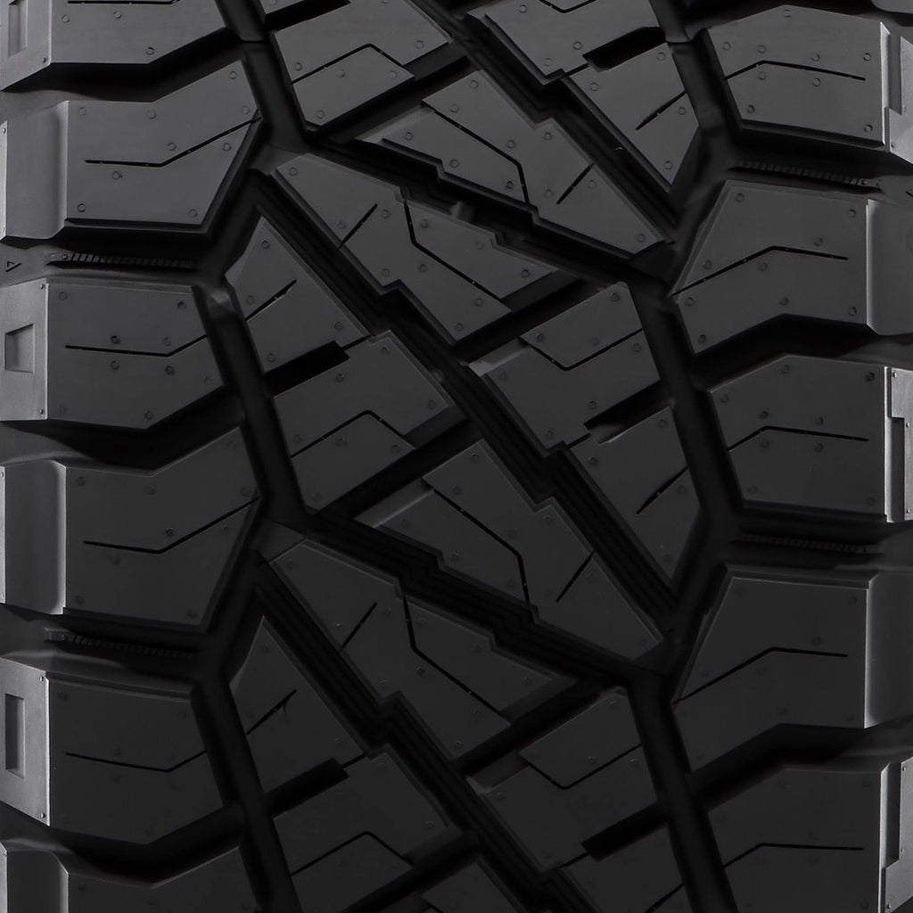 275/55R20 117T XL BW M6475
