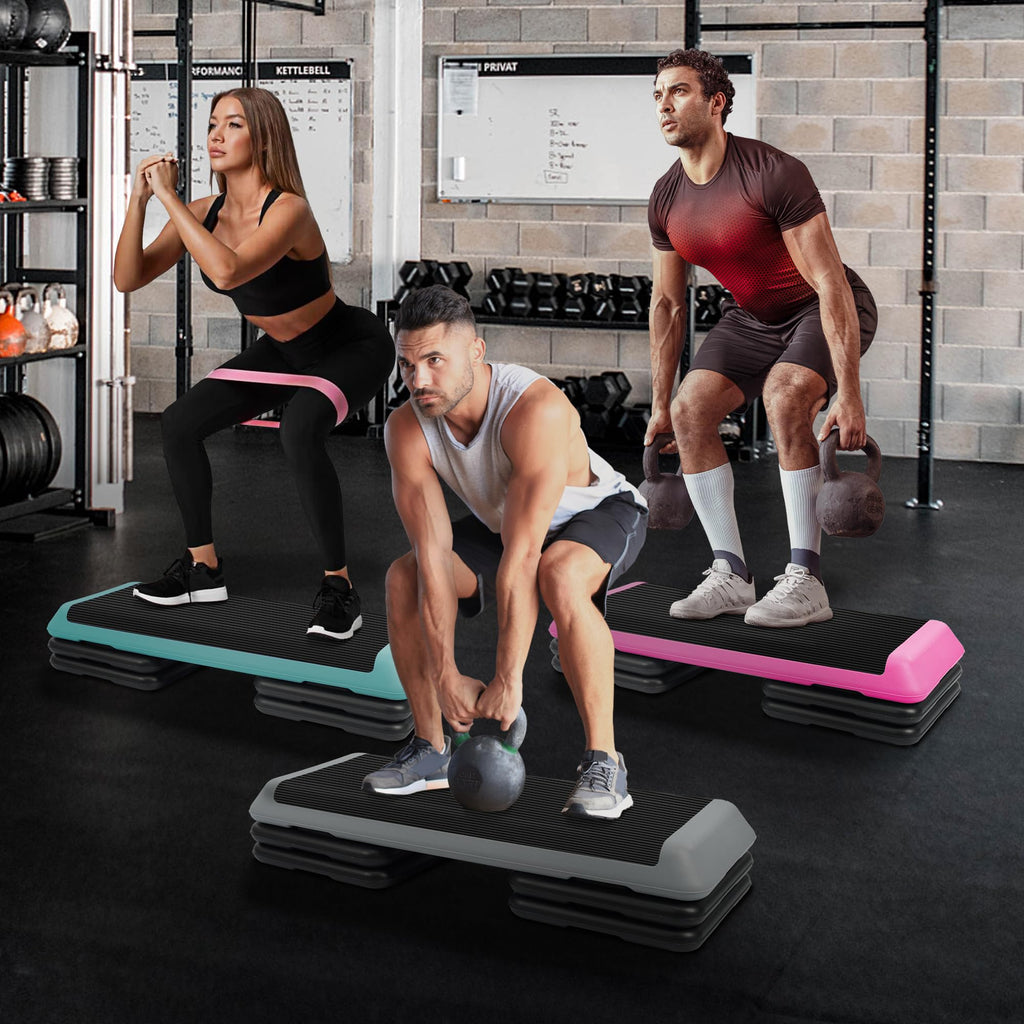 Adjustable Step Aerobic Platform with 4 Stackable Risers O29397