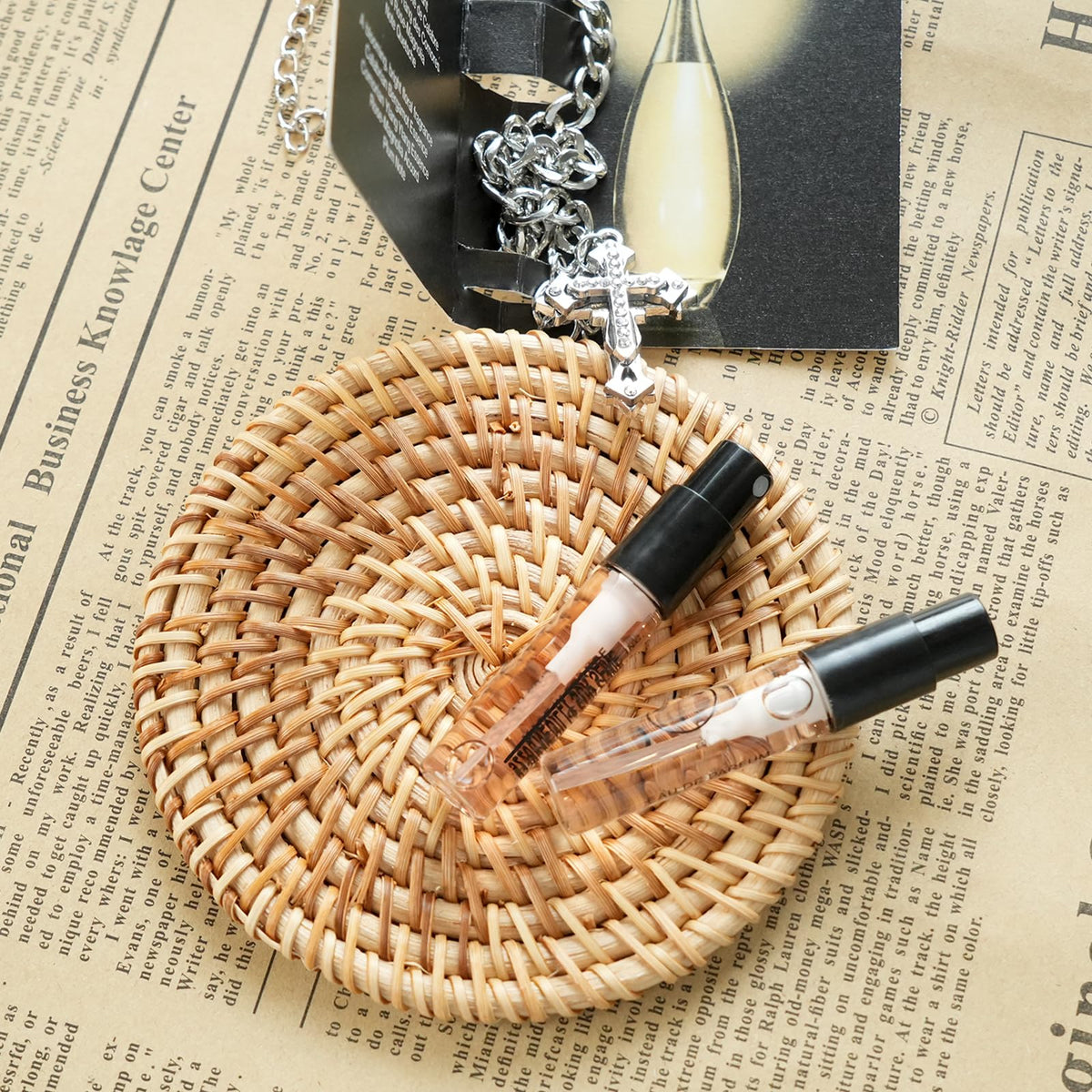 30-Piece Women's Perfume Sampler Set Y6808