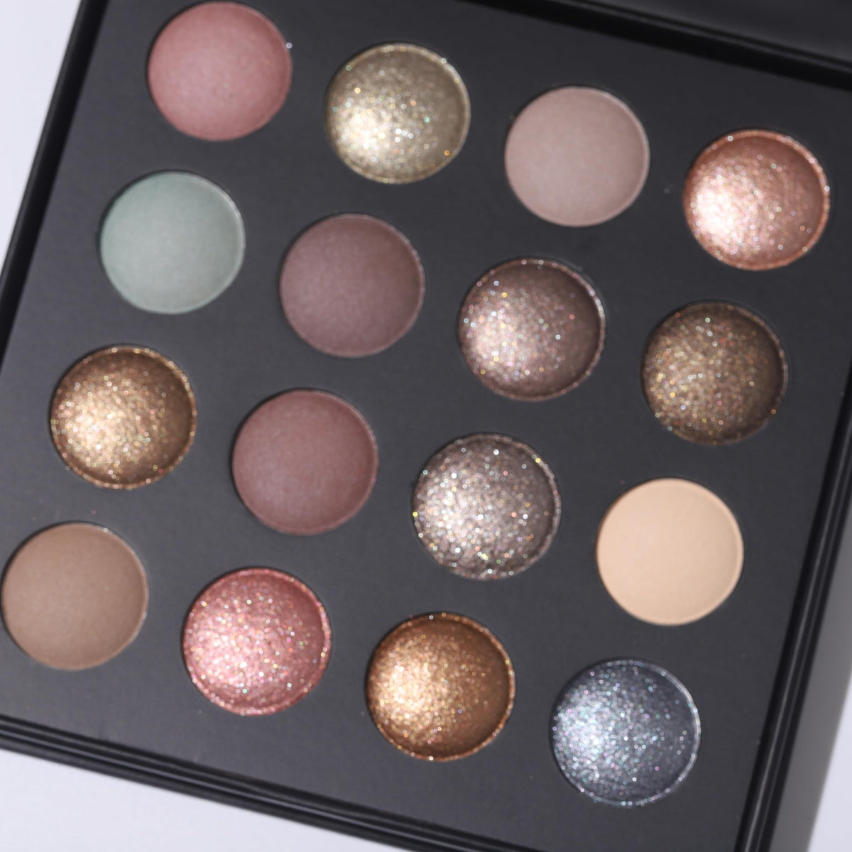 Baked Eyeshadow Makeup Palette 16 Pigmented Soft Neutrals Taupe Earth Tones Smoky Shades Glitter Matte Metallic A491